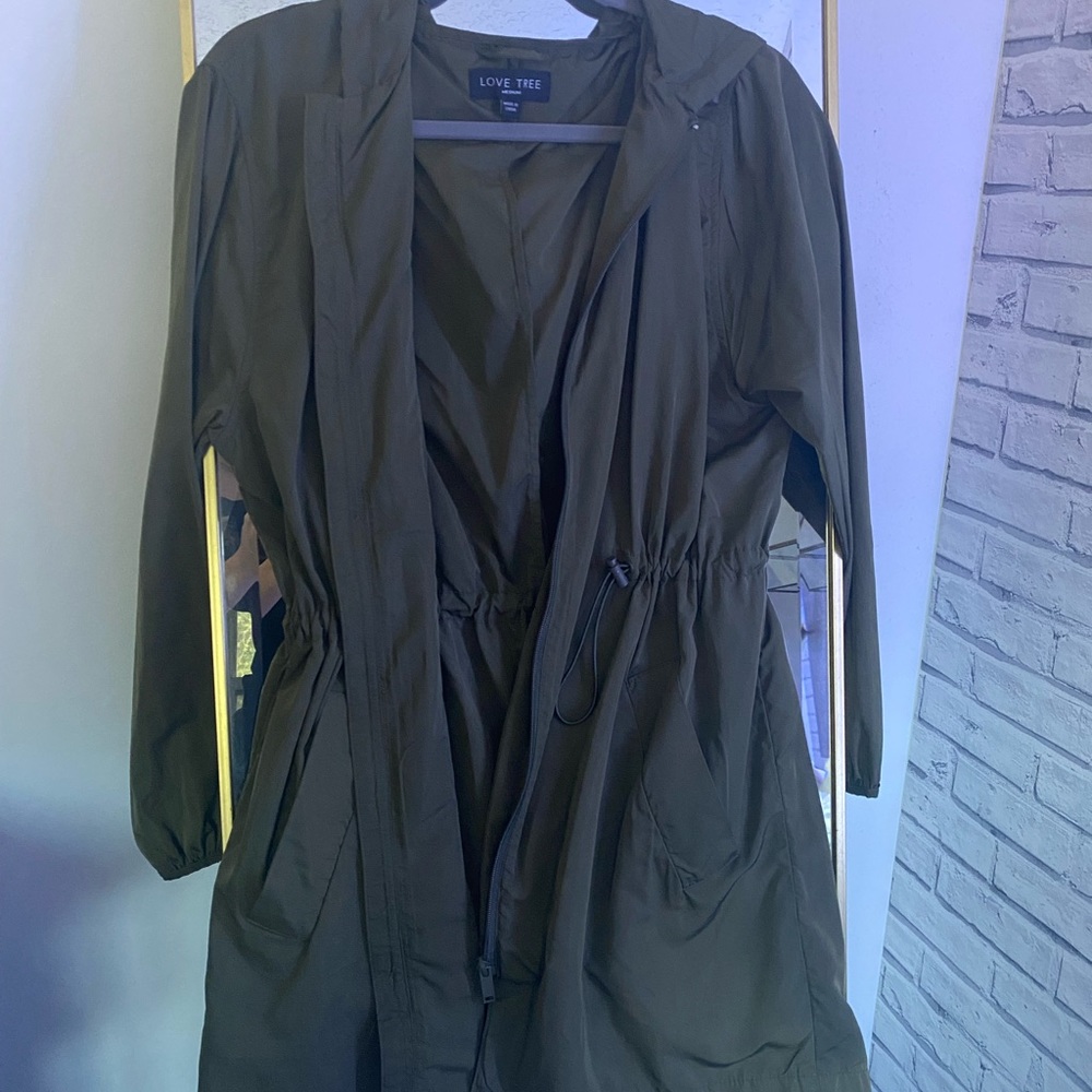 love tree rain coat / medium